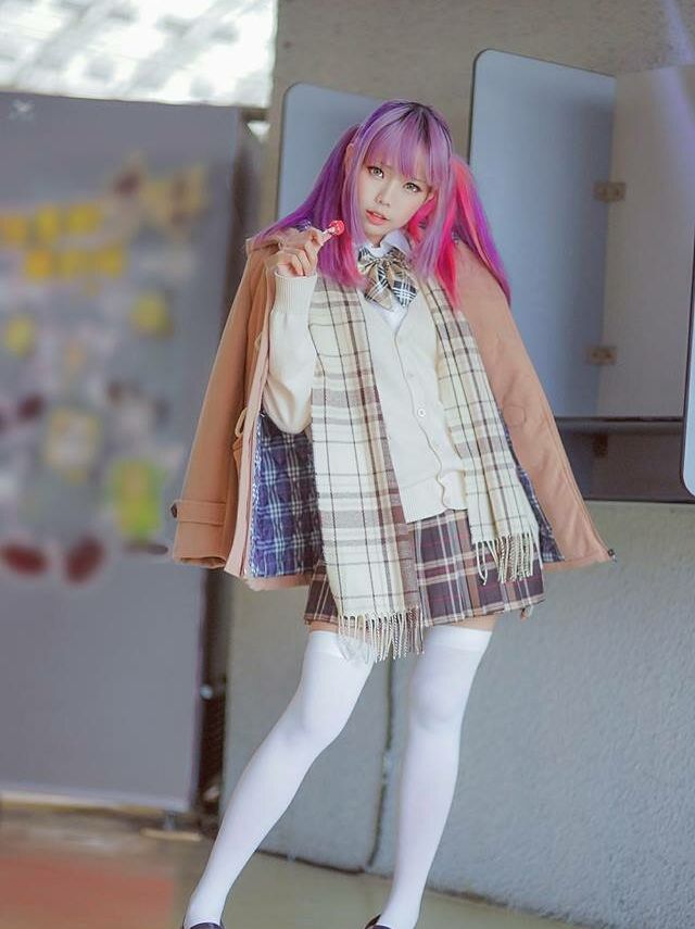 Eeelyeee nackt #108272944