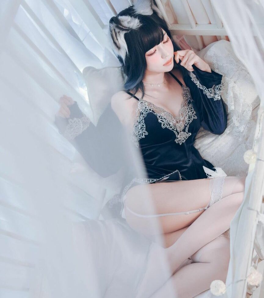 Eeelyeee nackt #108272967