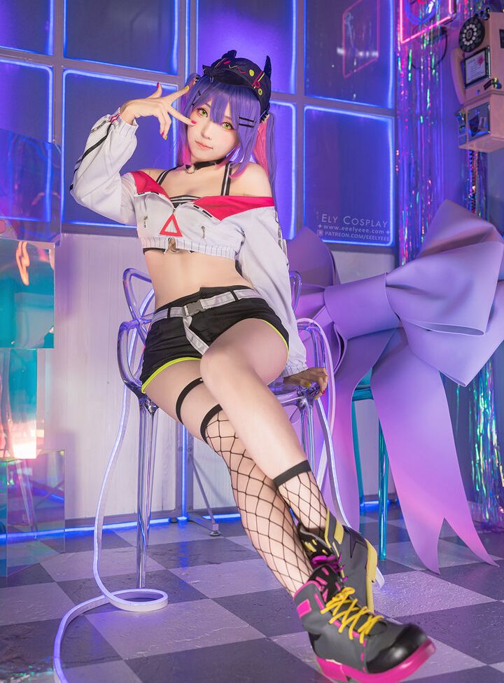 Eeelyeee nackt #108272968