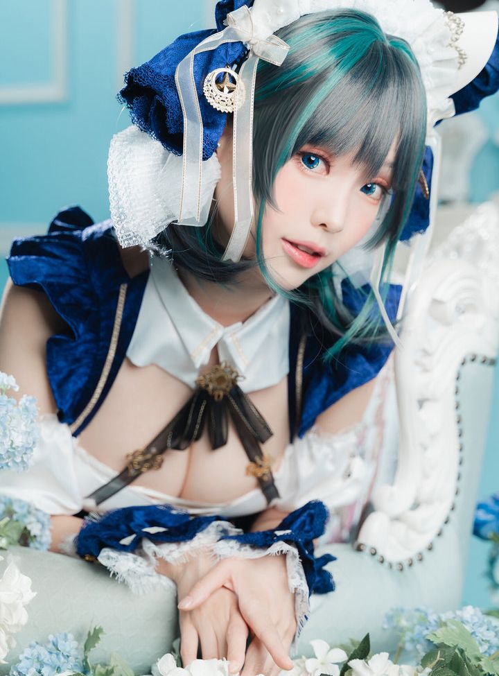 Eeelyeee nackt #108273030