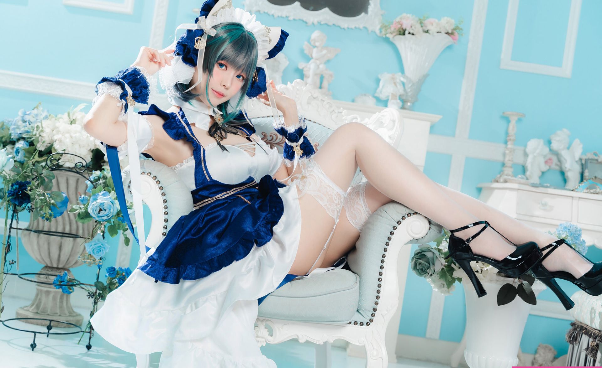 Eeelyeee nackt #108273037