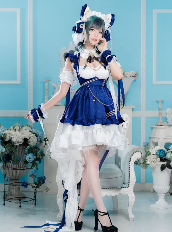 Eeelyeee nackt #108273042