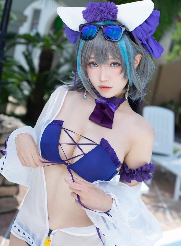 Eeelyeee nackt #108273043