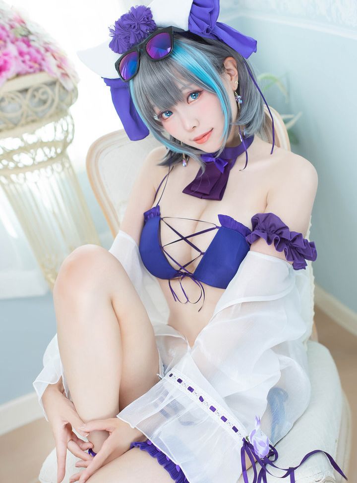 Eeelyeee nackt #108273056