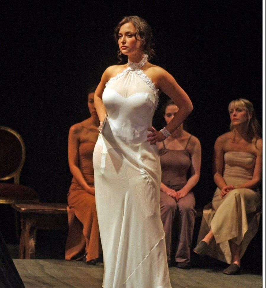 Milana Vayntrub nackt #108889127