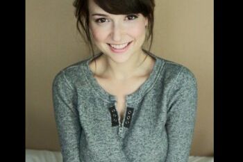 Milana Vayntrub nackt #108889133