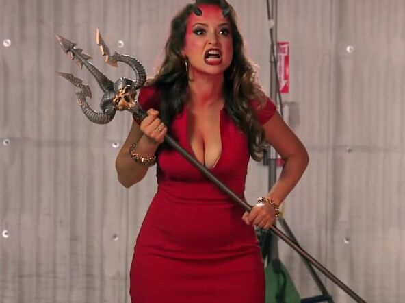 Milana Vayntrub nackt #108889172
