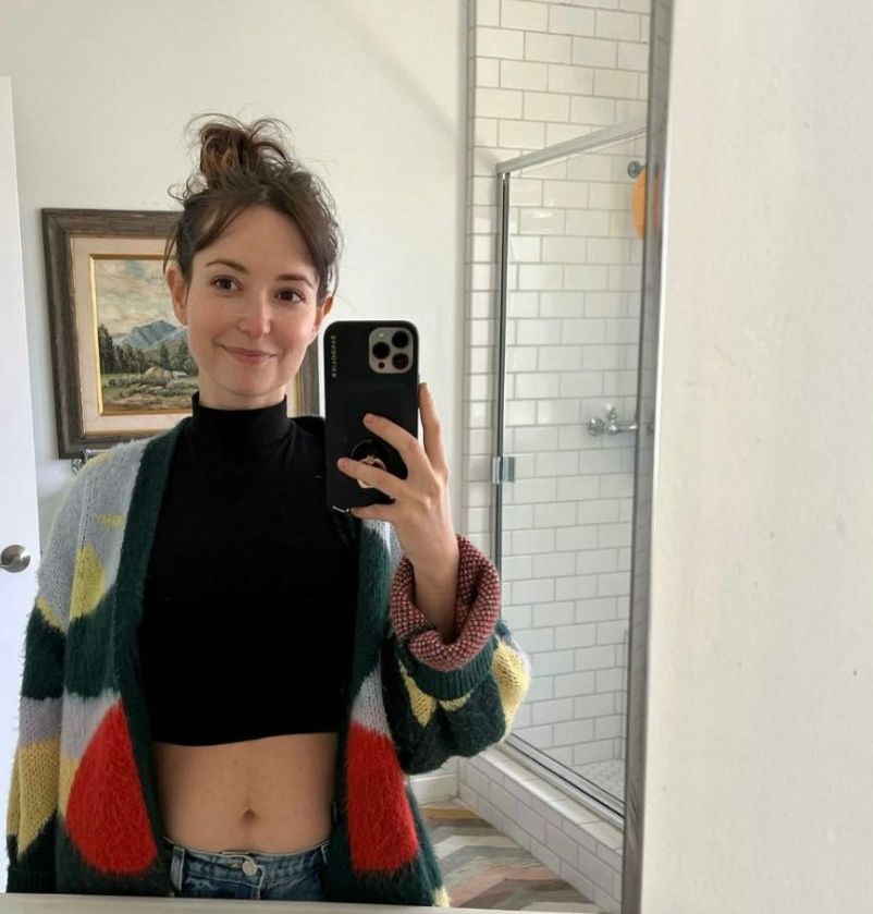 Milana Vayntrub nackt #108889178