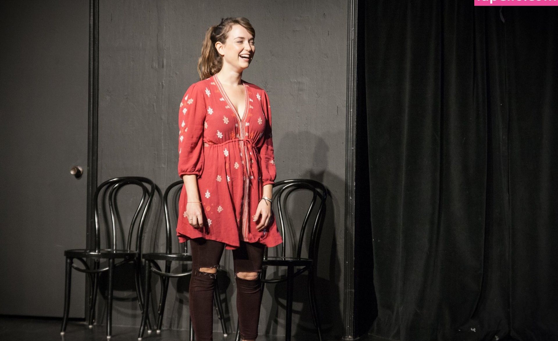 Milana Vayntrub nackt #108889253