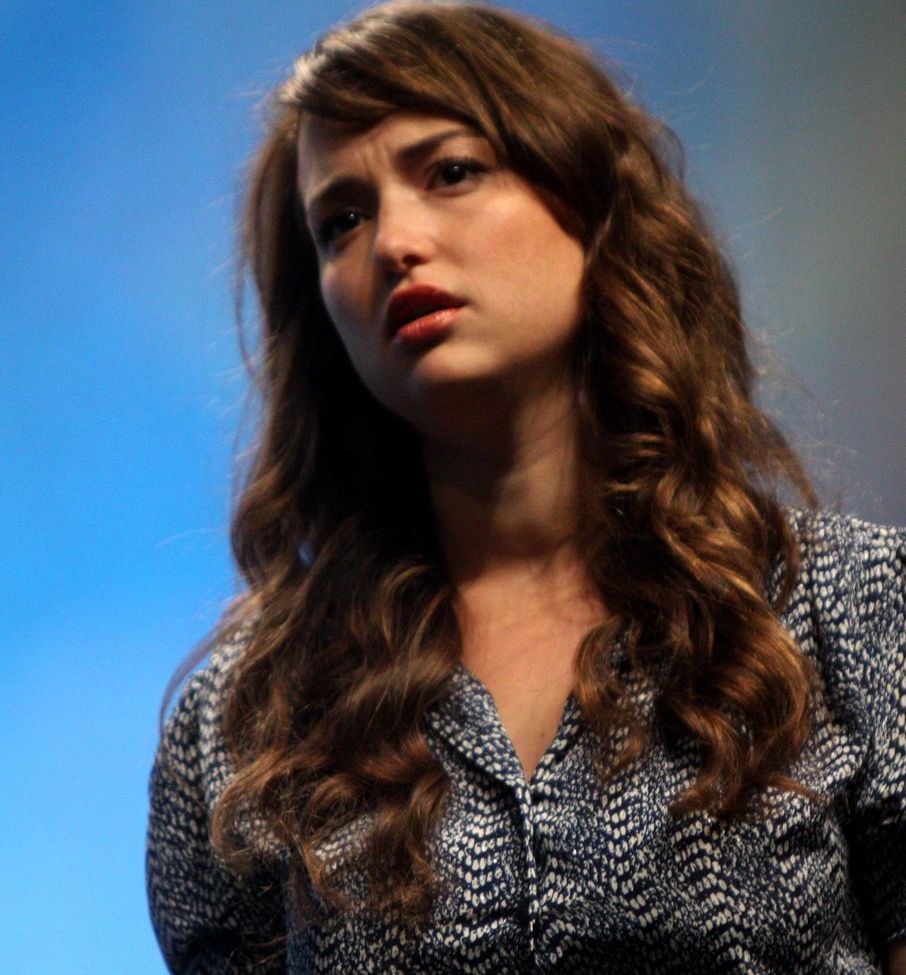 Milana Vayntrub nackt #108889264