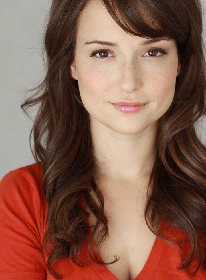 Milana Vayntrub nackt #108889265