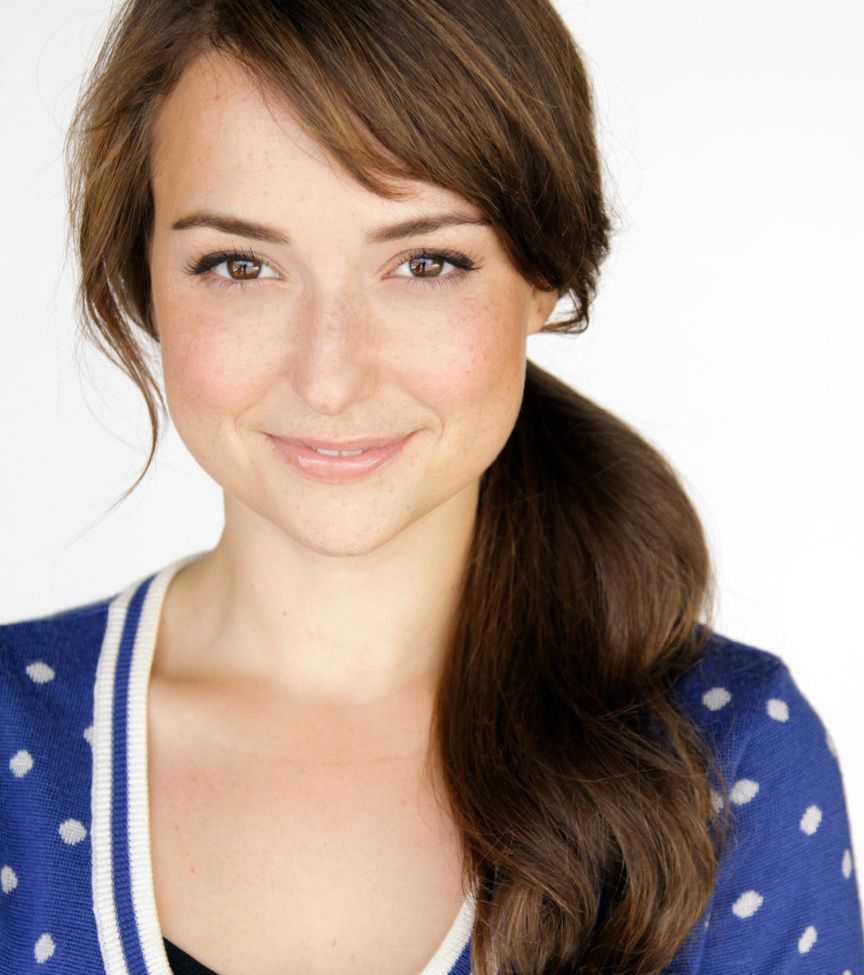 Milana Vayntrub nackt #108889271