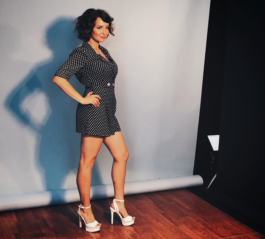 Milana Vayntrub nackt #108889275
