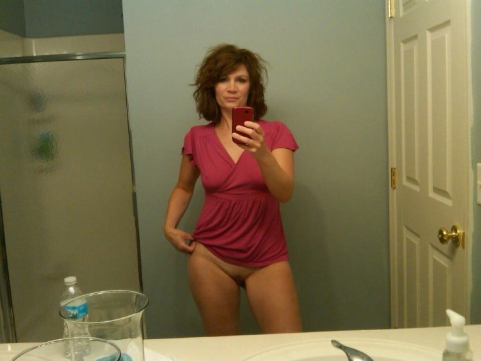 Hot selfies de mon ex-femme
 #82309978