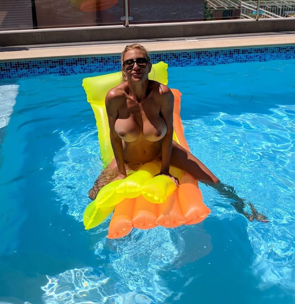 Puma Swede desnuda #109419277