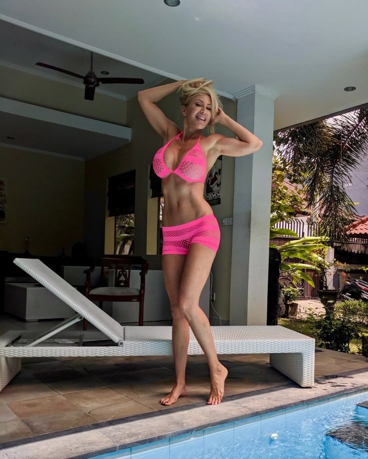 Puma Swede desnuda #109419311