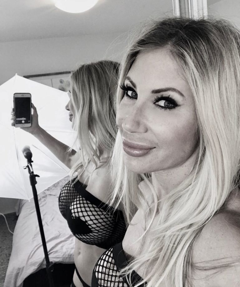 Puma Swede desnuda #109419331