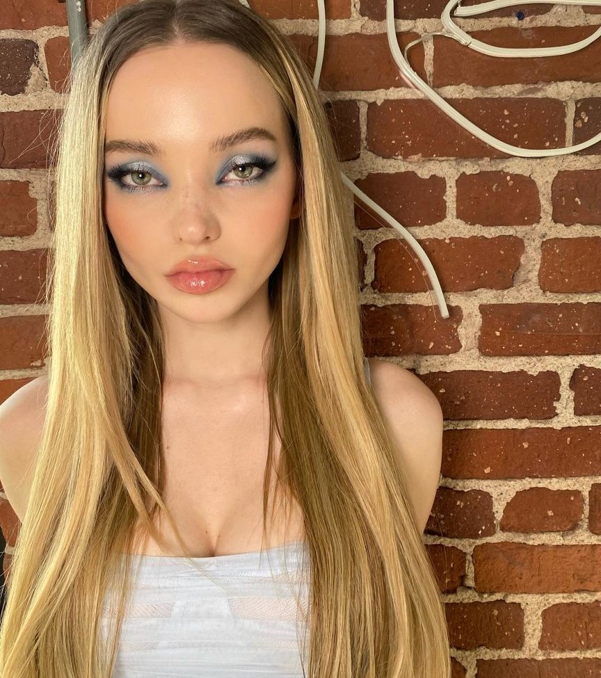 Dove Cameron nackt #108012487