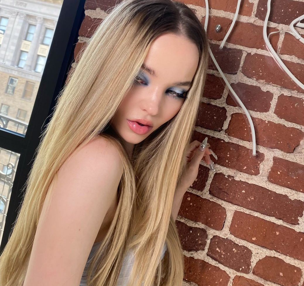 Dove Cameron nackt #108012488