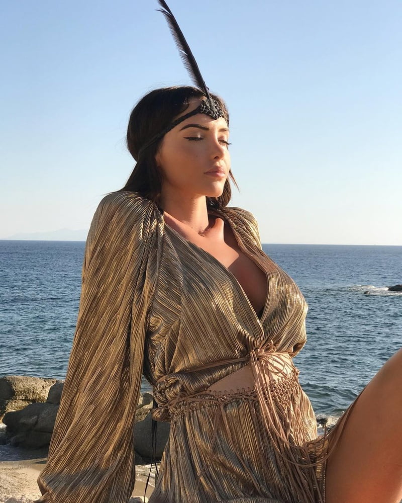 Nabilla #103772449