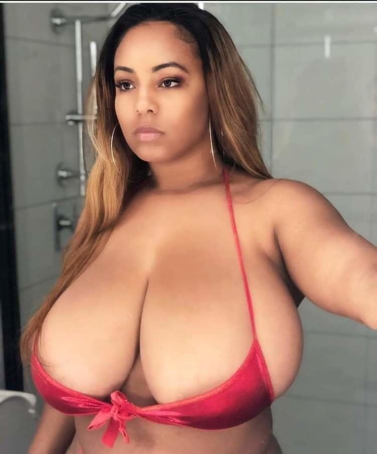 Tetas
 #98782824