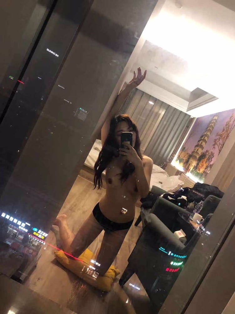 Sexy chinesisches Mädchen
 #93477894