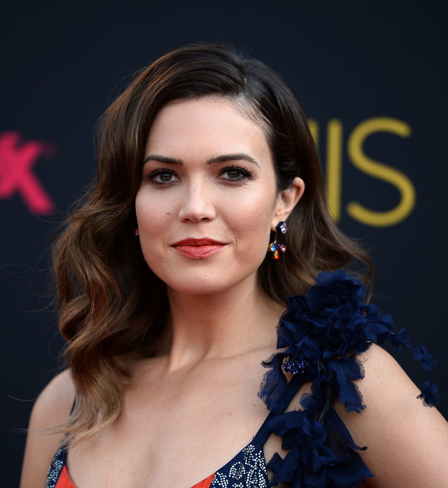 Mandy Moore - This is Us Season 2 Premiere (26 Sept 2017) #81984626