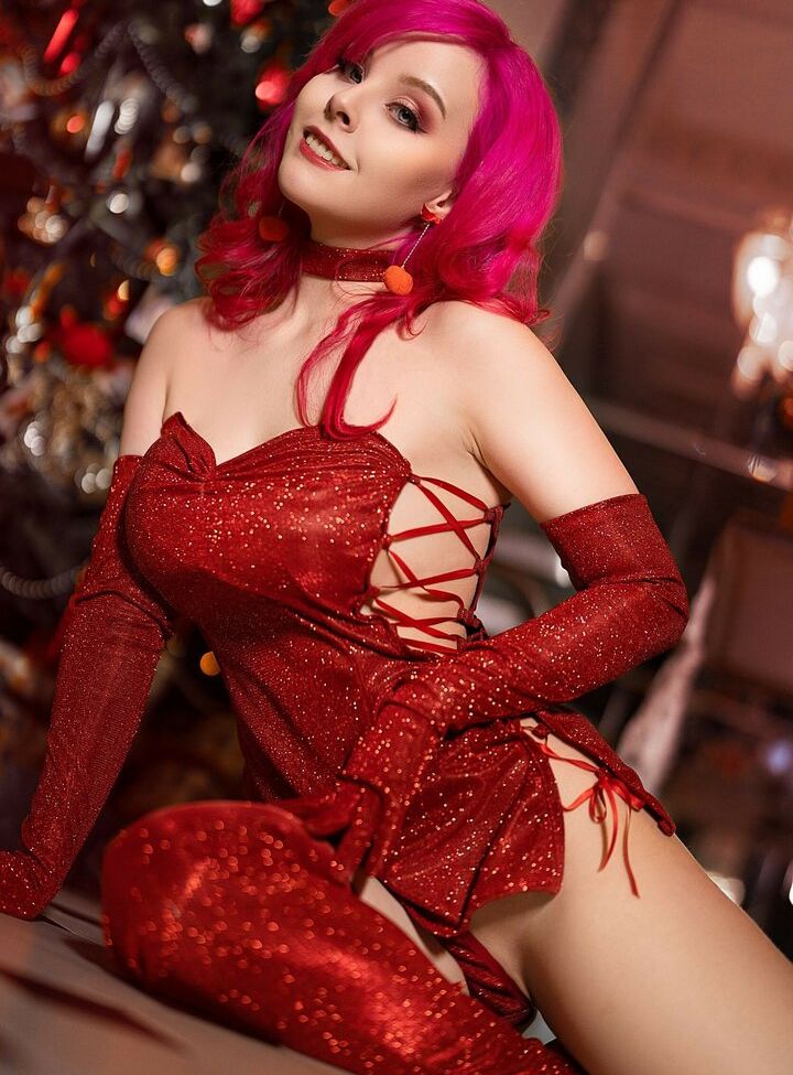 Disharmonica desnuda #107561710