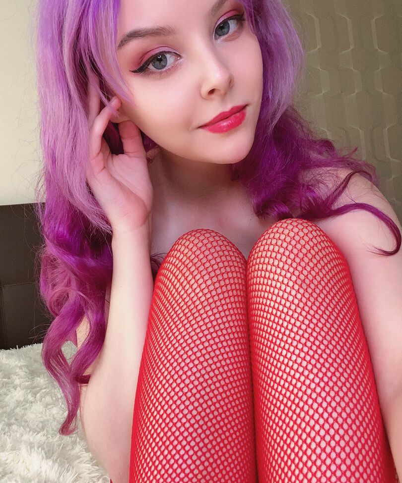 Disharmonica desnuda #107562462
