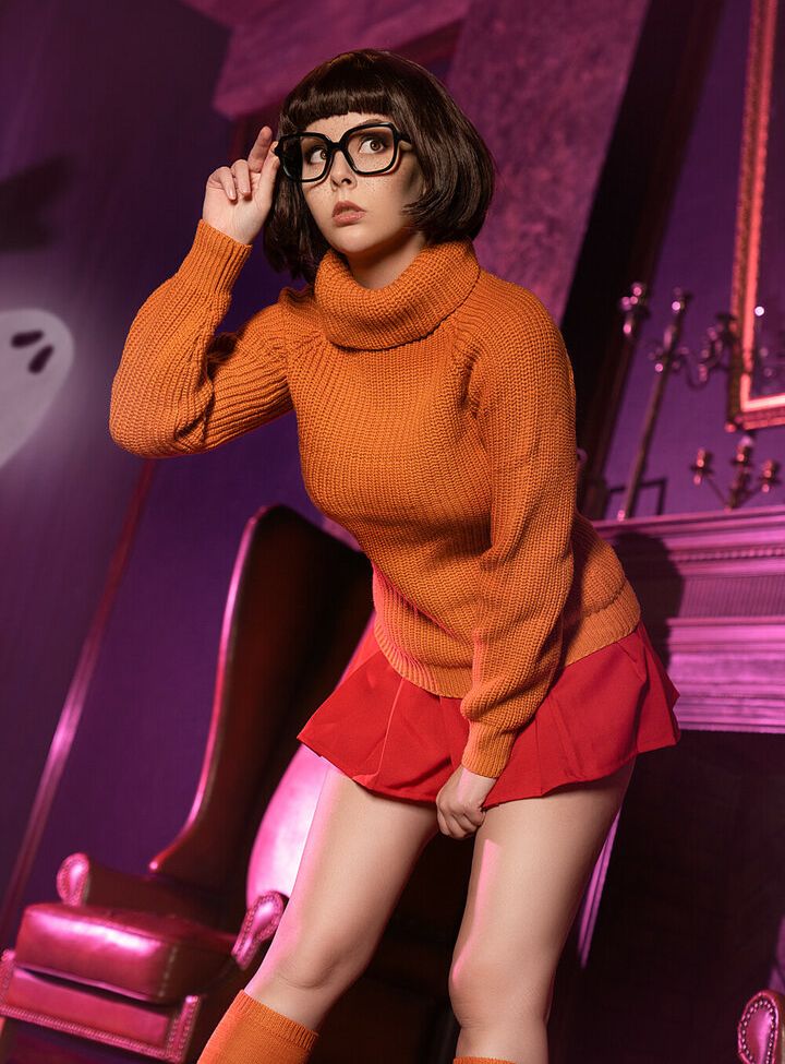 Disharmonica desnuda #107562801