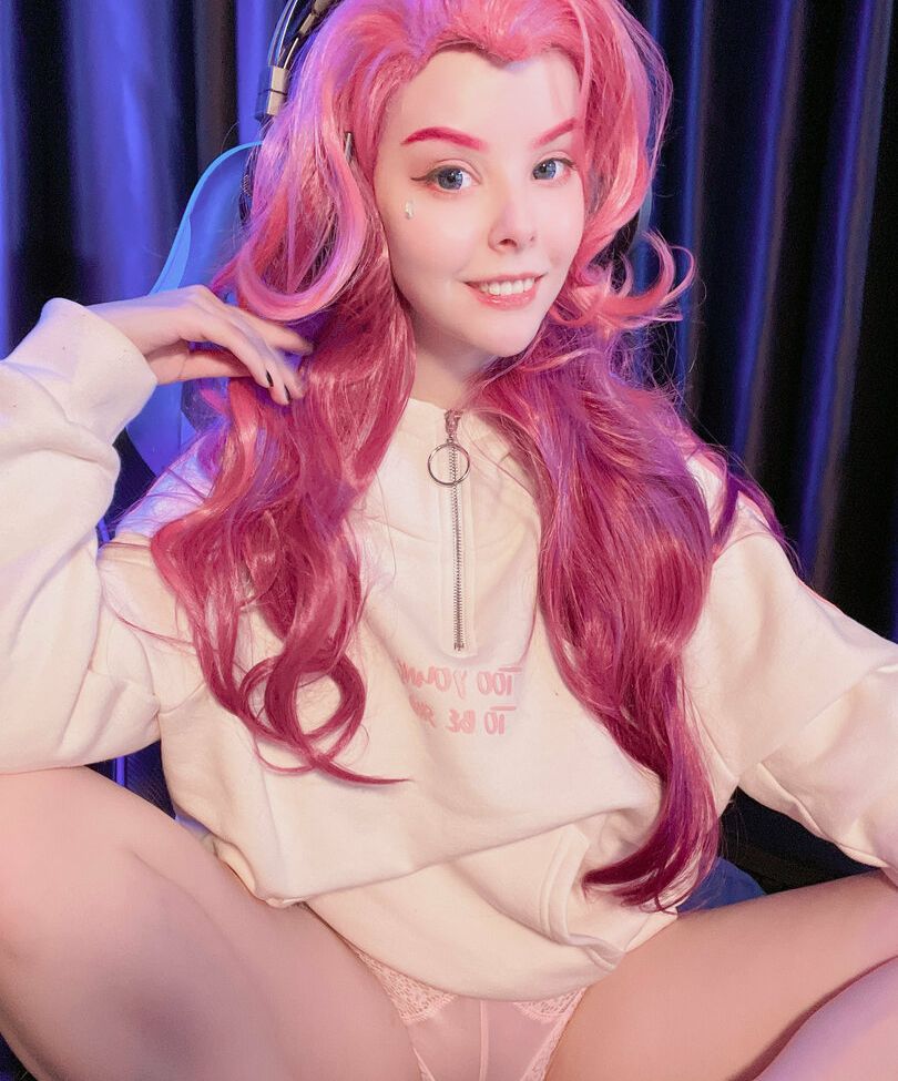 Disharmonica desnuda #107562946