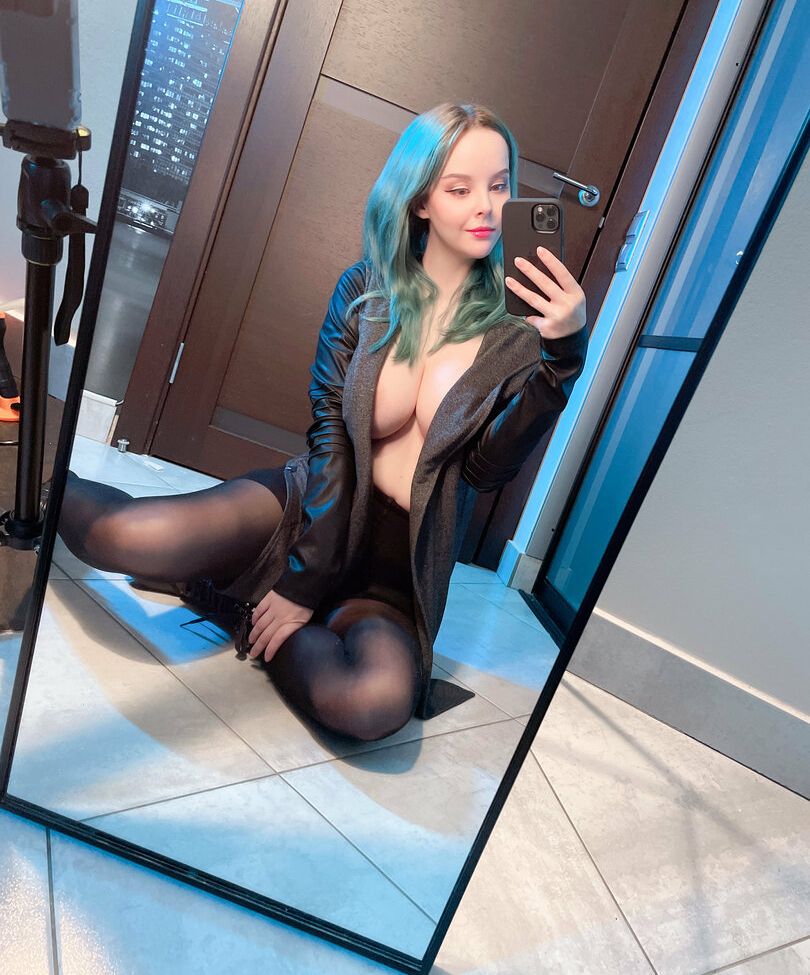 Disharmonica desnuda #107565053