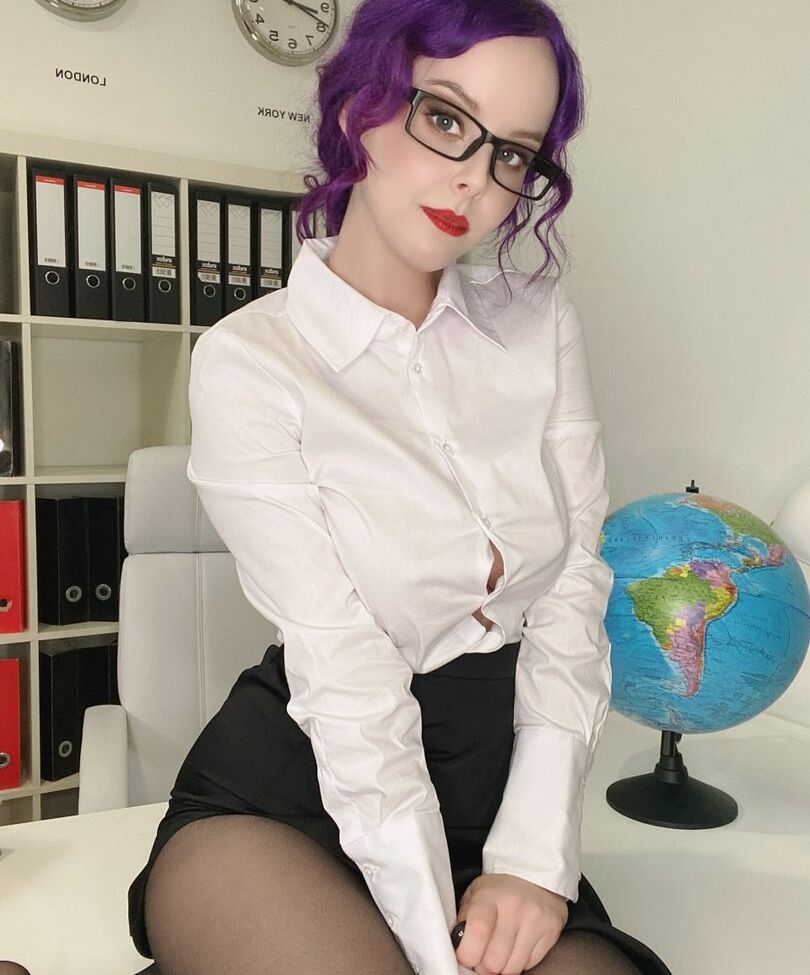 Disharmonica desnuda #107566061