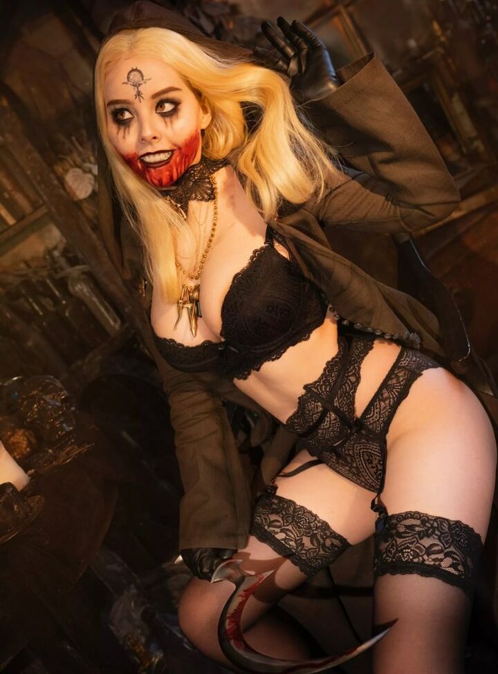 Disharmonica desnuda #107566240