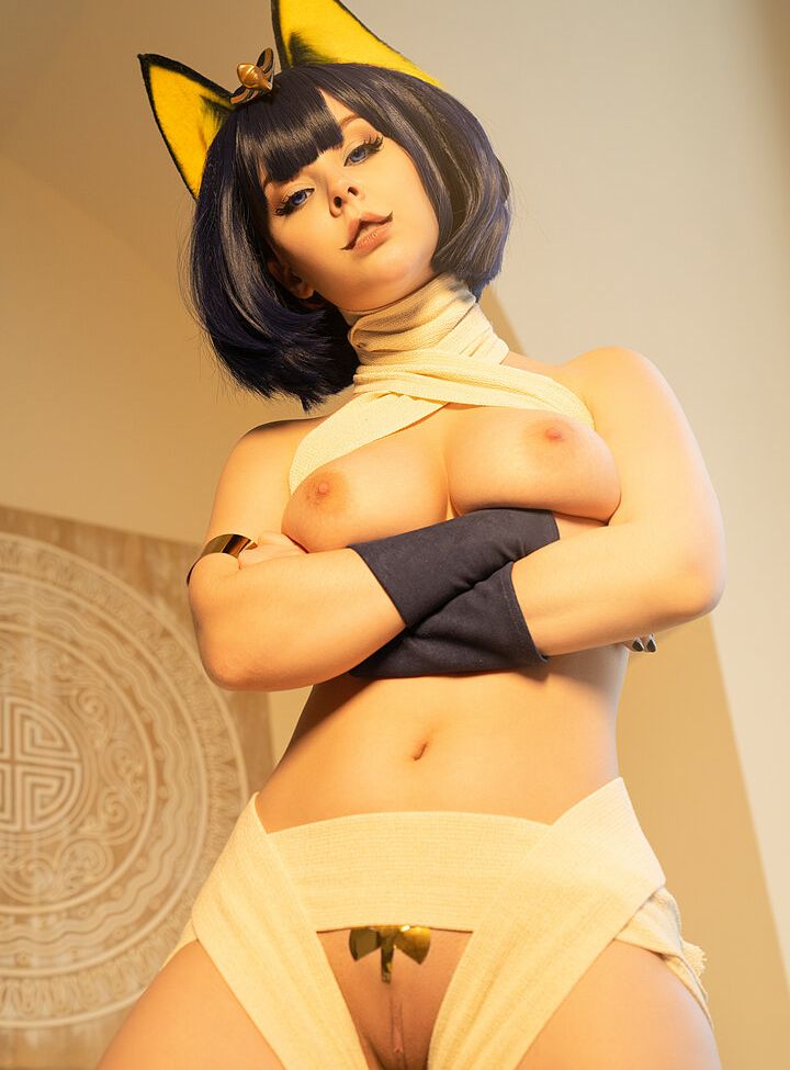 Disharmonica desnuda #107566682