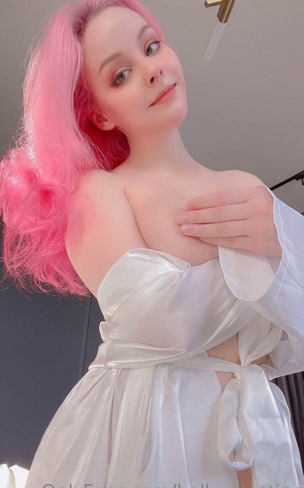 Disharmonica desnuda #107566729