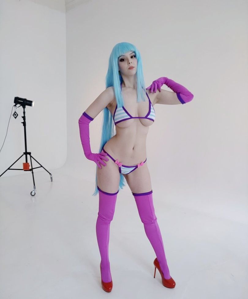 Disharmonica desnuda #107567045