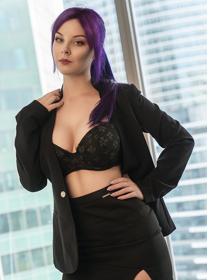 Disharmonica desnuda #107567437