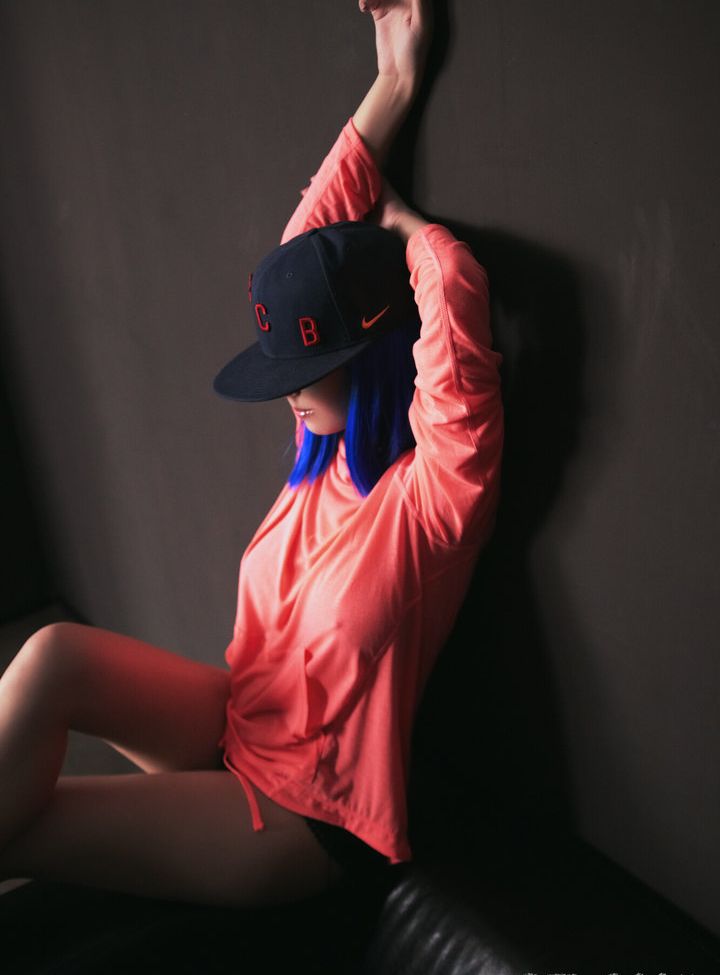 Disharmonica desnuda #107567483