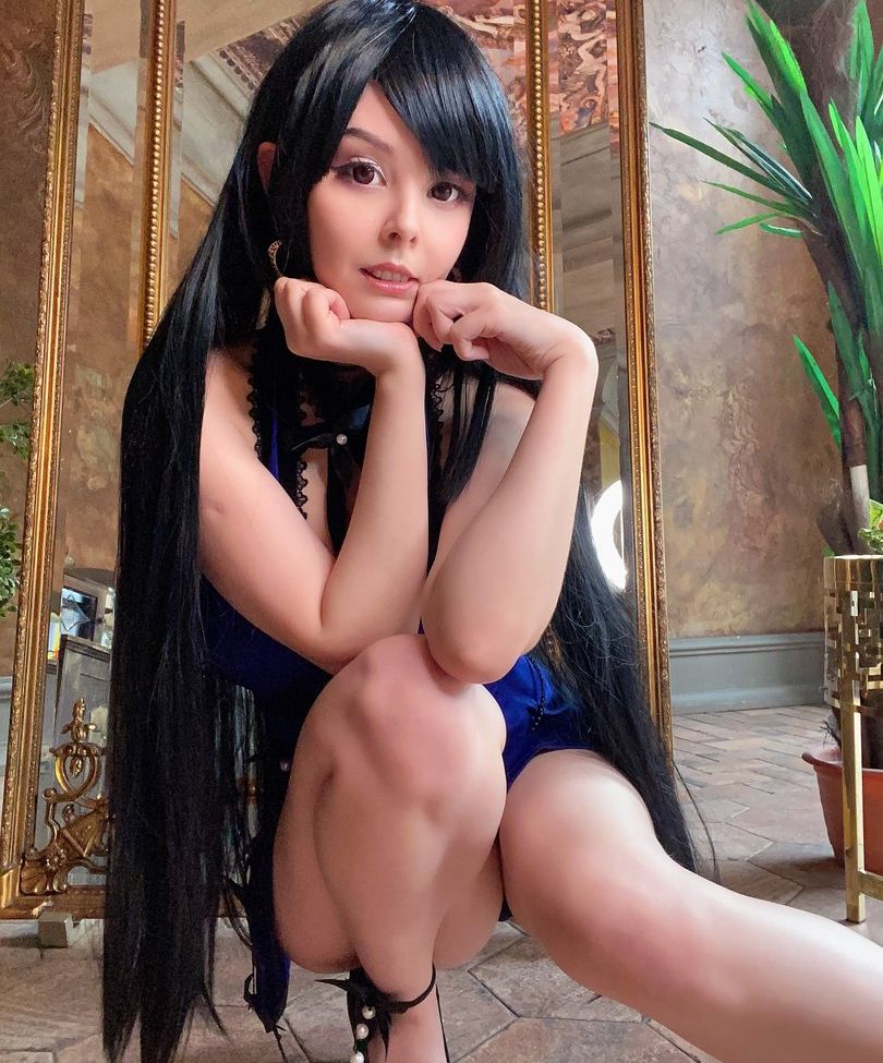 Disharmonica desnuda #107567557