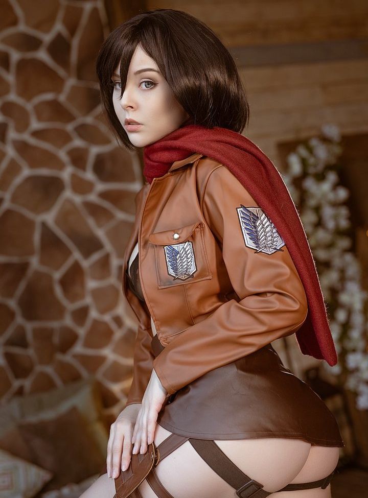 Disharmonica desnuda #107567779
