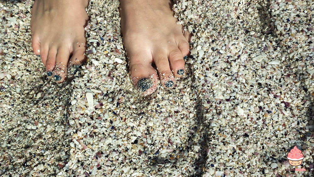 Sonntag Strandtag! hast du mich gesehen?
 #106763498