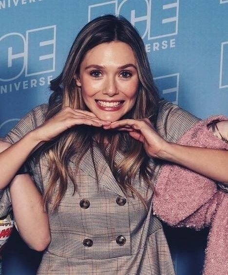 Elizabeth Olsen #92298656