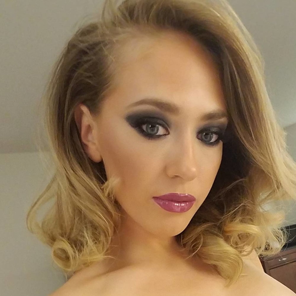 Kagney linn karter instagram
 #105780252