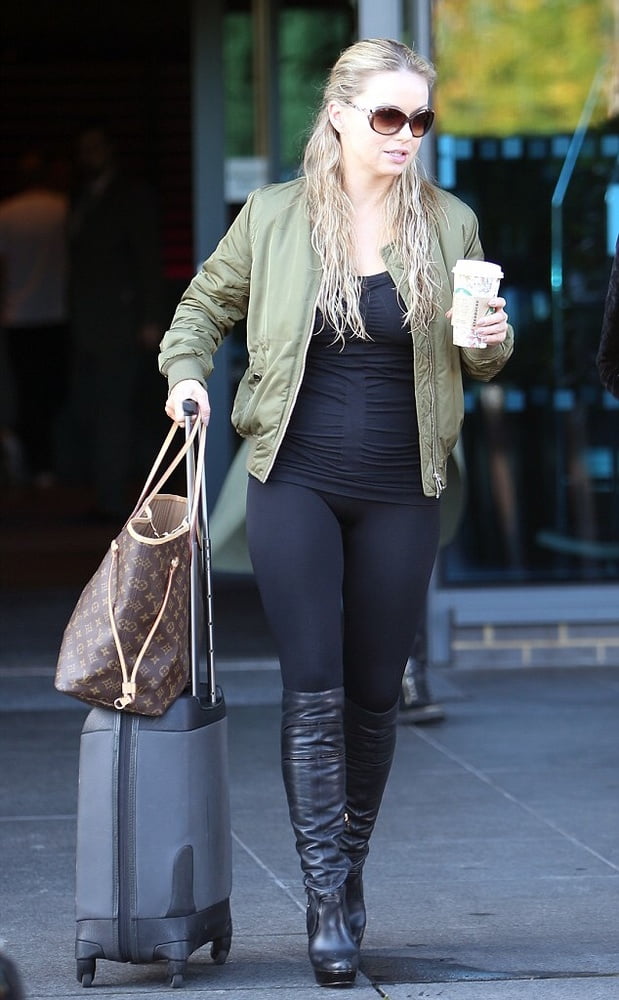 Weibliche Berühmtheit - ola jordan
 #104287566