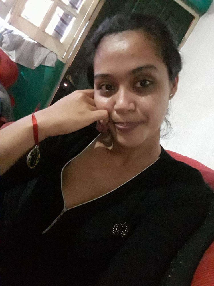 Morena deliciosa #93341397