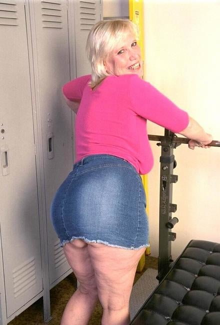 Mature hanging breast #91485378