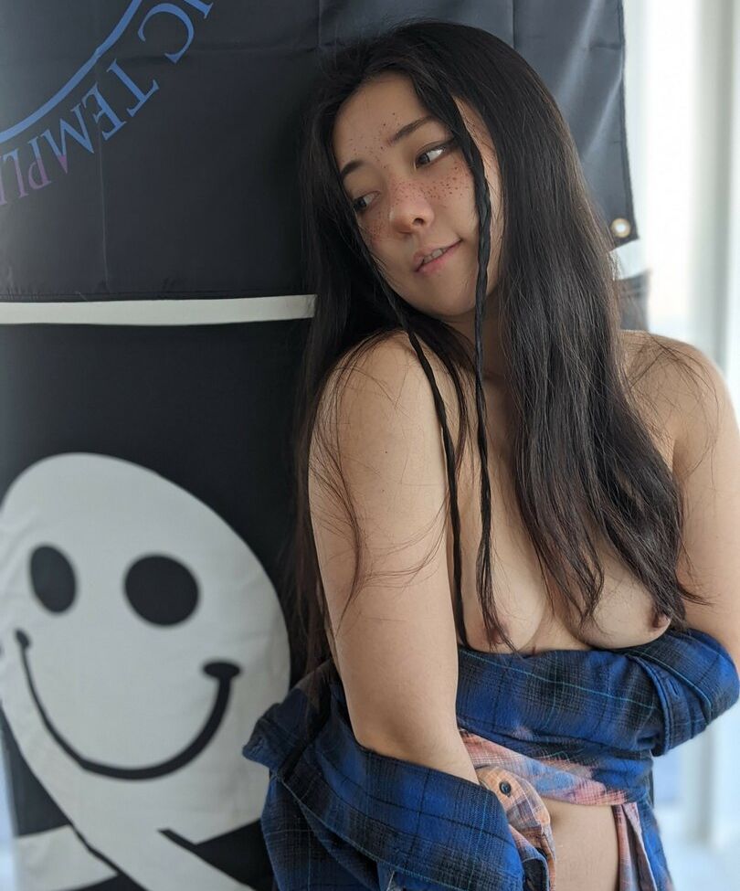 Kirukonawa desnuda #108096018