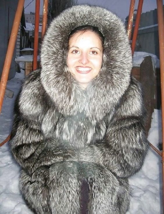 woman in fur coat 25 #96173394