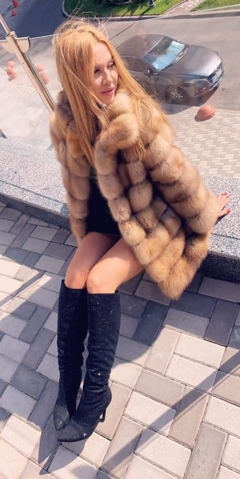 woman in fur coat 25 #96173643